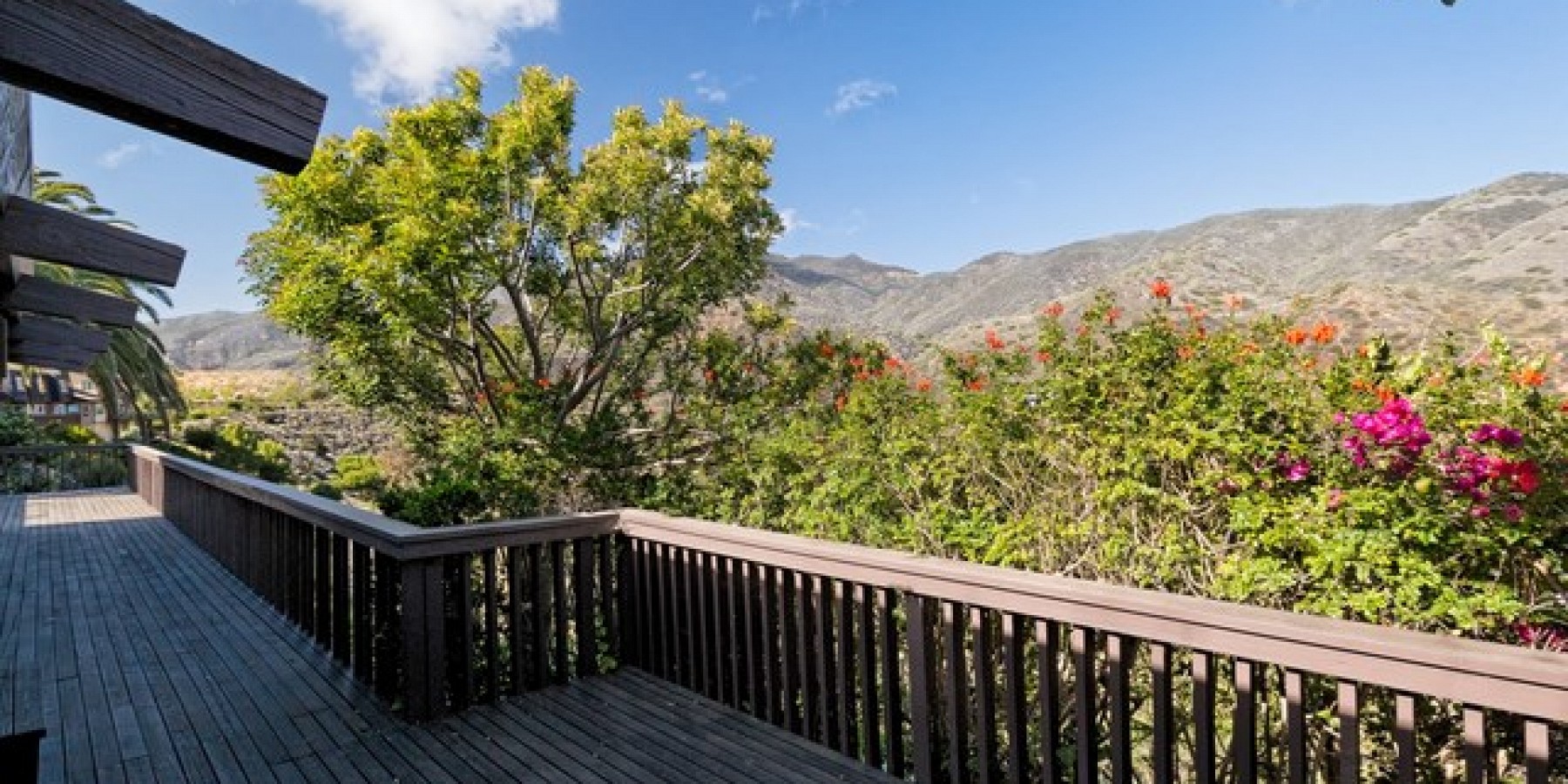 6146 TAPIA Drive, Malibu, CA 90265