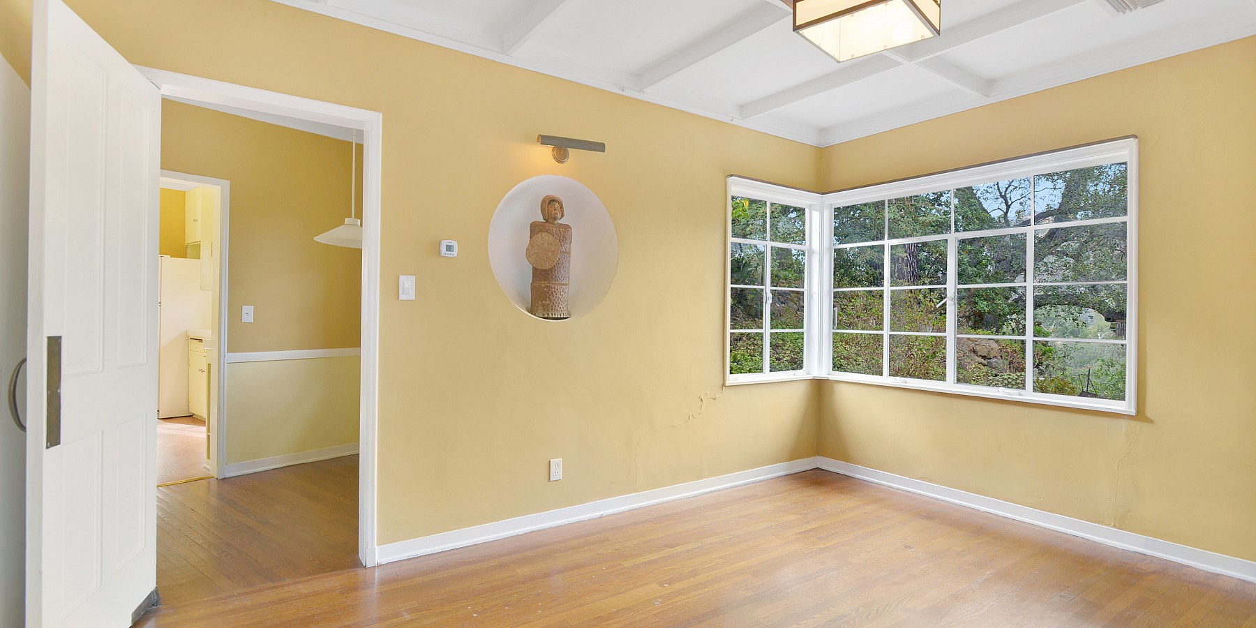 143 Old Church Road, Topanga, CA 90290