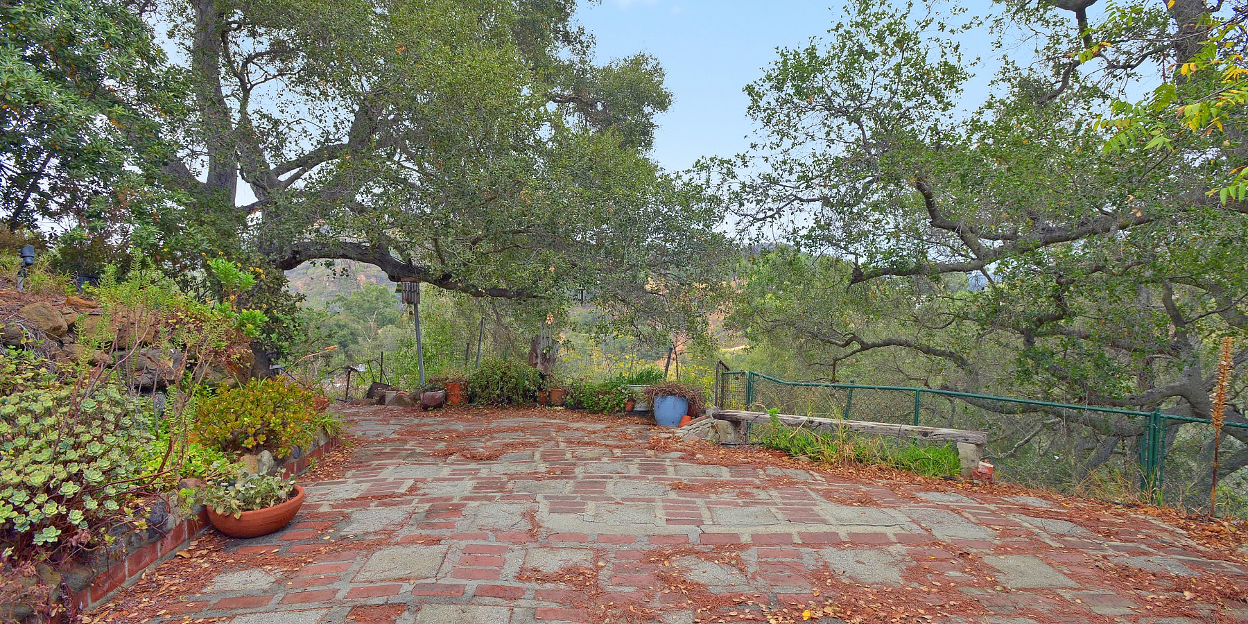 143 Old Church Road, Topanga, CA 90290