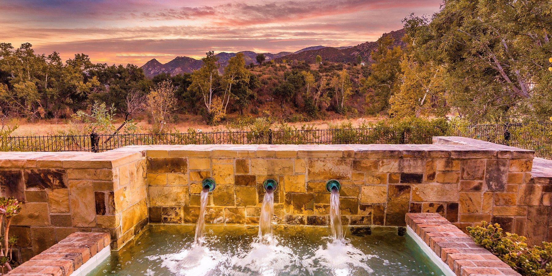 29680 Mulholland Highway, Agoura, CA 91301