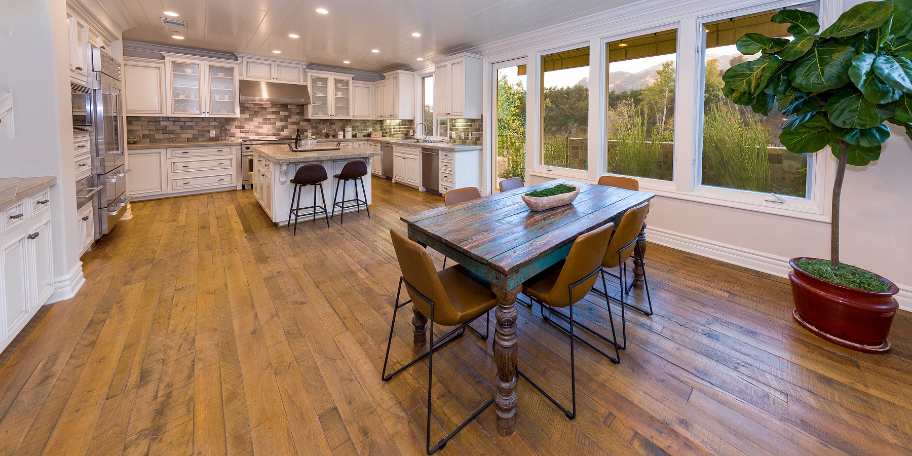 29680 Mulholland Highway, Agoura, CA 91301